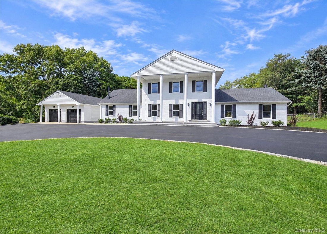 House in Manorville, New York, United States 1 - 18887140