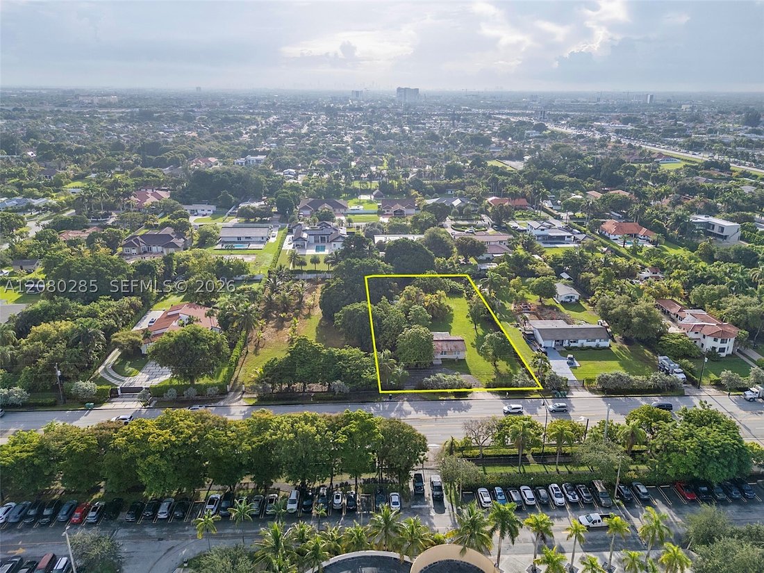 House in Miami, Florida, United States 3 - 18889881