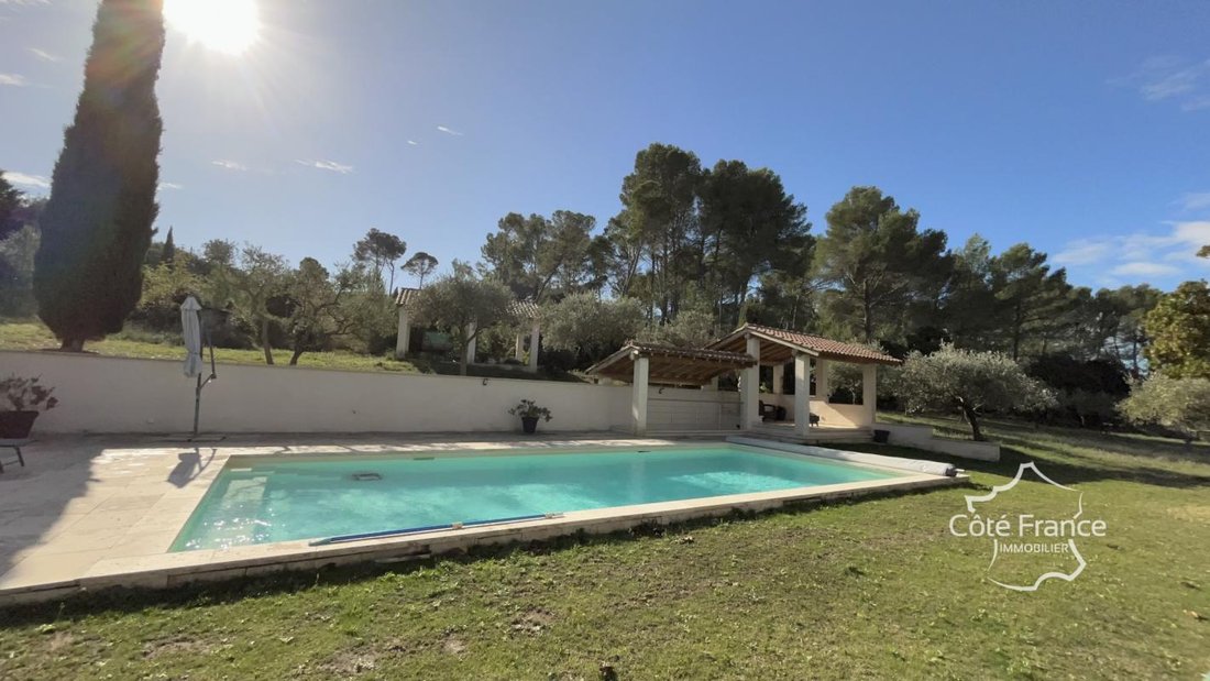 Casa en Eyragues, Provenza-Alpes-Costa Azul, Francia 4 - 18881569