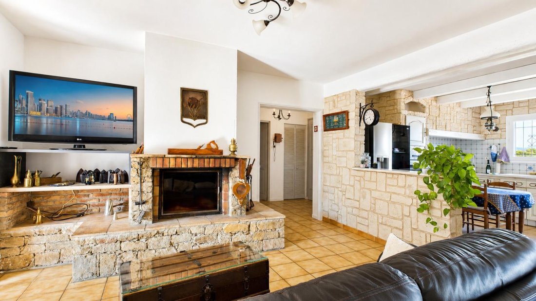Villa in Centre Ville, Carqueiranne, France 5 - 18882663