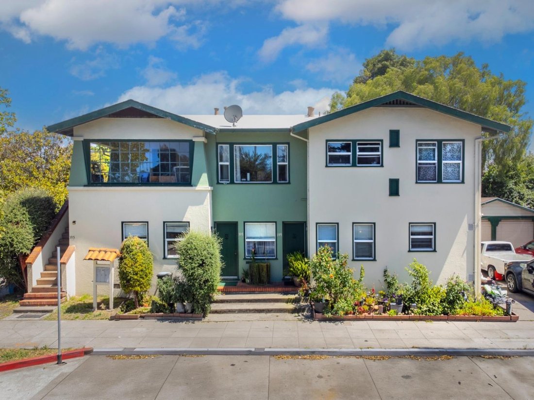 Emerald Hills, California, United States 4 - 18889338