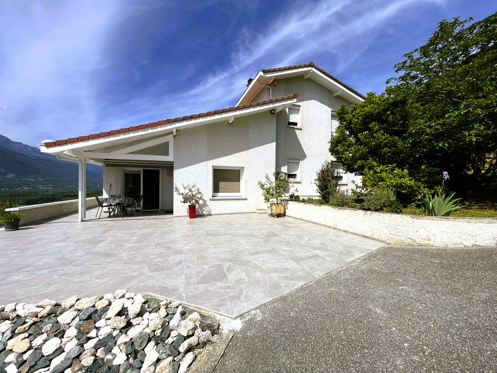 House in La Pierre, Auvergne-Rhône-Alpes, France 3 - 18881459