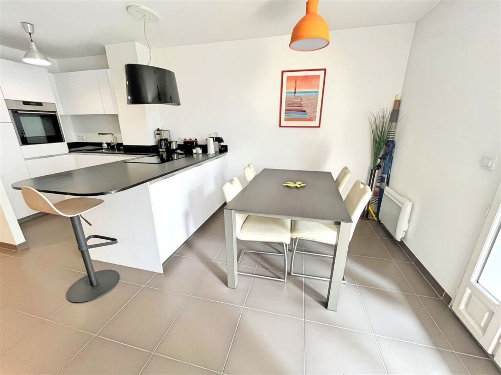 Appartement à Saint Martin-Cité des Fleurs, Biarritz, France 2 - 18883227