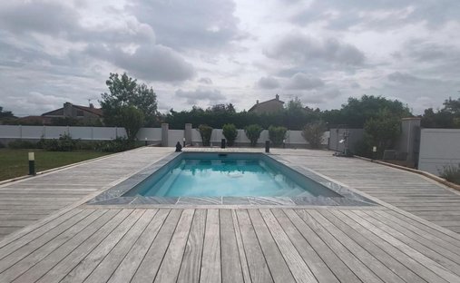 House in Centre Historique, Muret, France 1