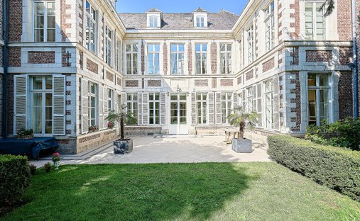 House in Caulier, Lille, France 1