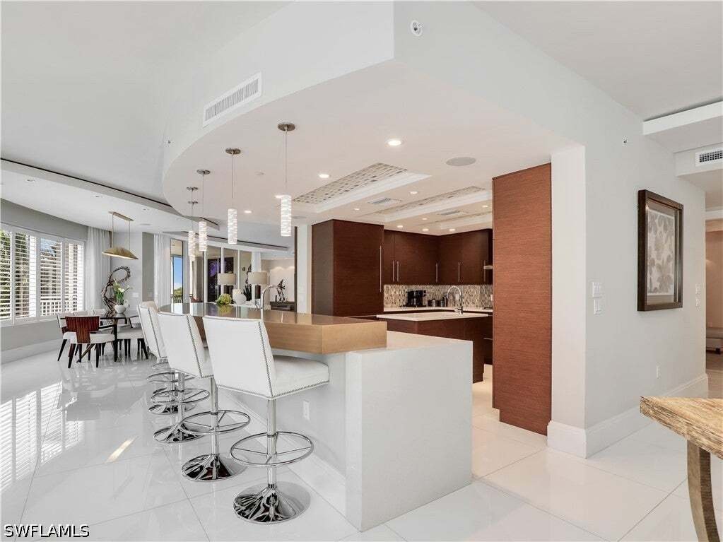 Condo in Bonita Springs, Florida, United States 5 - 18878899
