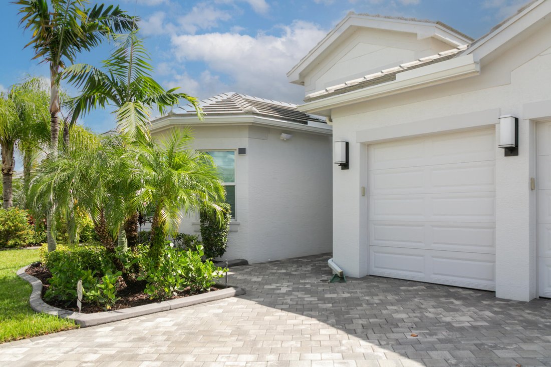 House in Port St. Lucie, Florida, United States 2 - 18889901