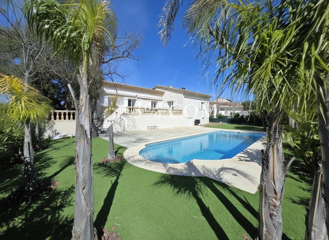 Villa à Aiguebonne, Saint-Raphaël, France 1 - 18885544