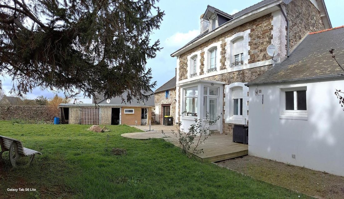 House in Le Vivier-sur-Mer, Brittany, France 1 - 18886378