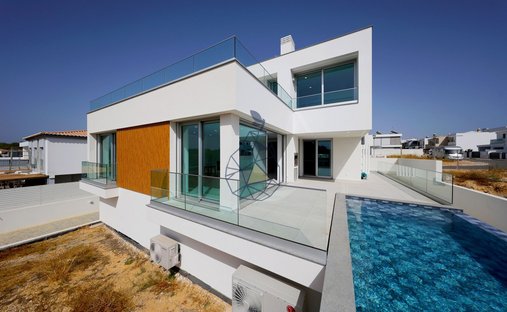 Villa in Lagoa e Carvoeiro, Algarve, Portugal 1