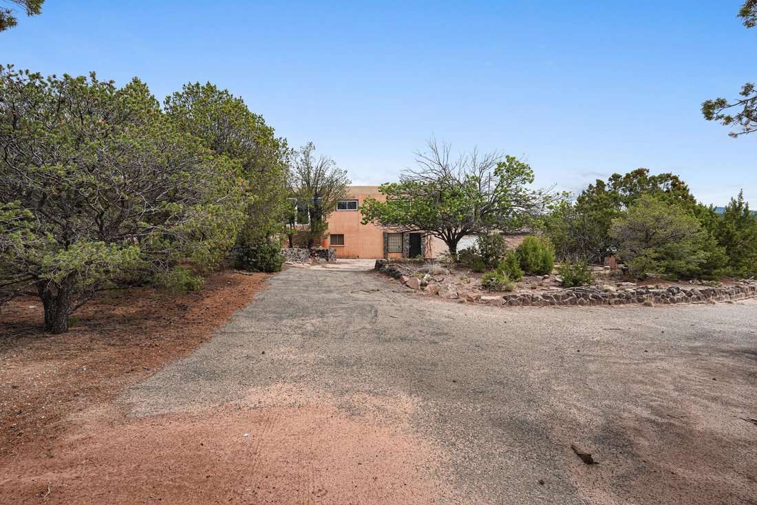 House in Santa Fe, New Mexico, United States 4 - 18889390