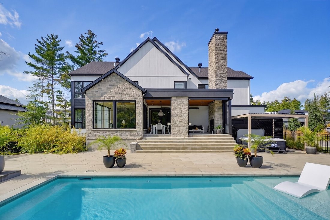 House in Mirabel, Quebec, Canada 5 - 18890629
