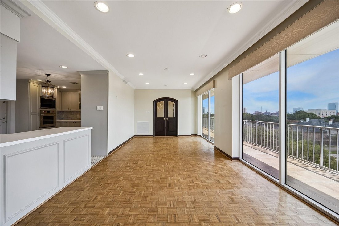 Condo in Houston, Texas, United States 5 - 18890454