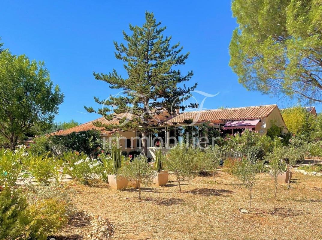 Casa a Villars, Provenza-Alpi-Costa Azzurra, Francia 2 - 18883956