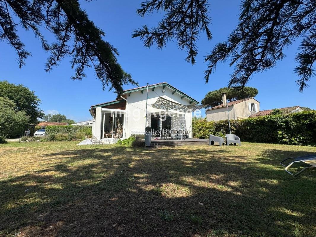 Haus in Dolus-d'Oleron, Neu-Aquitanien, Frankreich 2 - 18886325