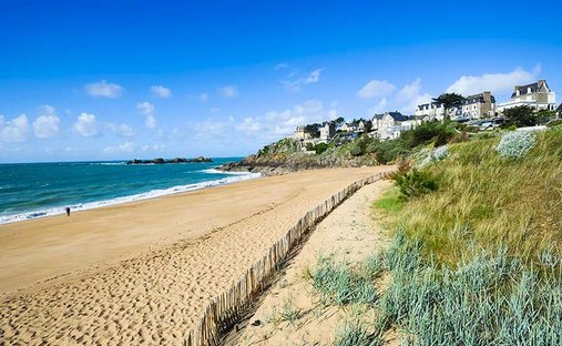 Land in Saint-Malo, Brittany, France 1