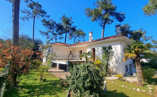 Maison à Saint-Georges-de-Didonne, Nouvelle-Aquitaine, France 1