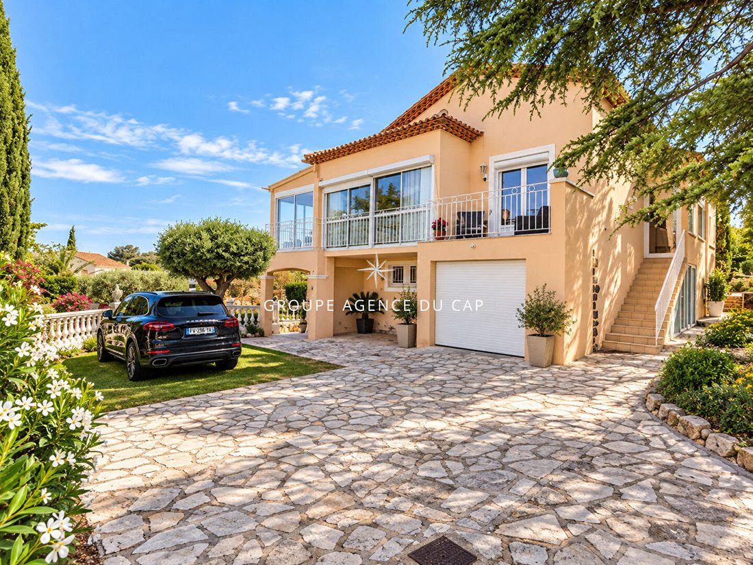 Villa in Frejus, Provence-Alpes-Côte d'Azur, France 4 - 15734392