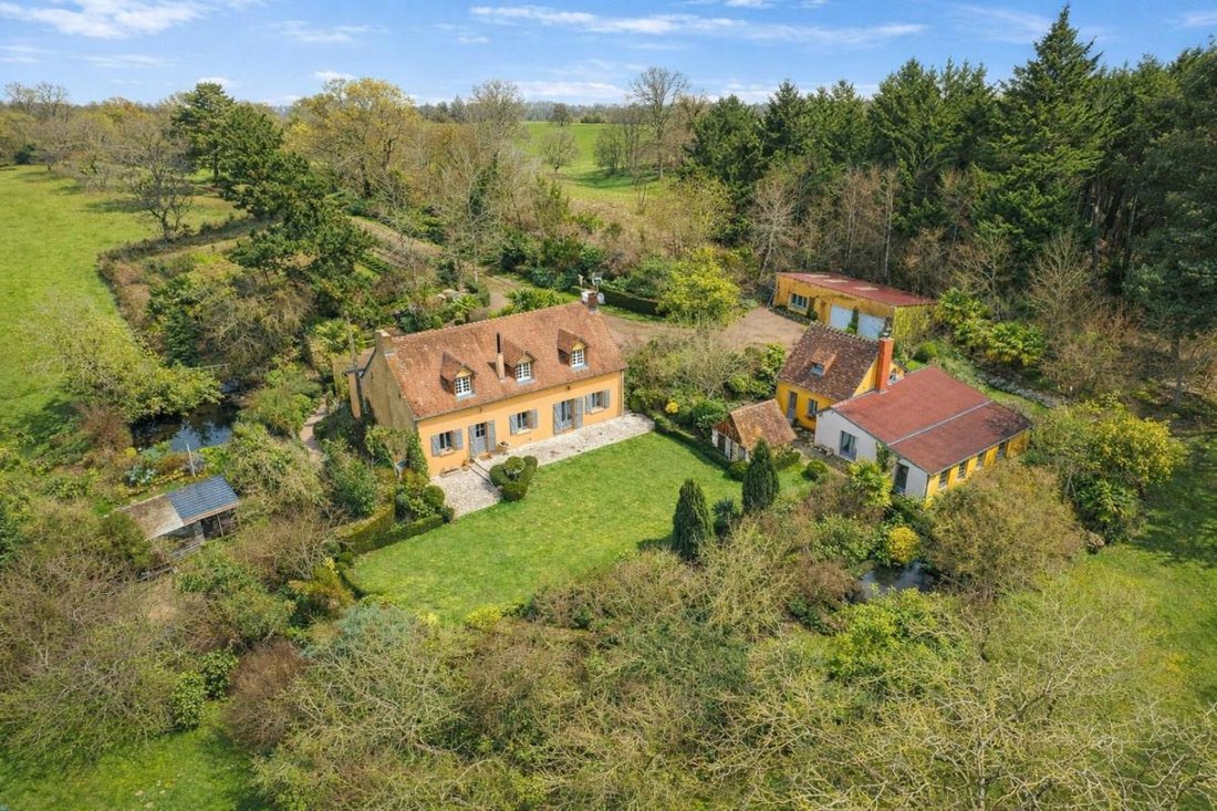 Haus in Ouest RN, Ecommoy, Frankreich 1 - 18885732