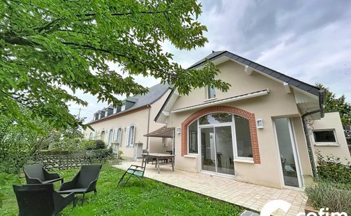 Casa a Allier, Occitania, Francia 1