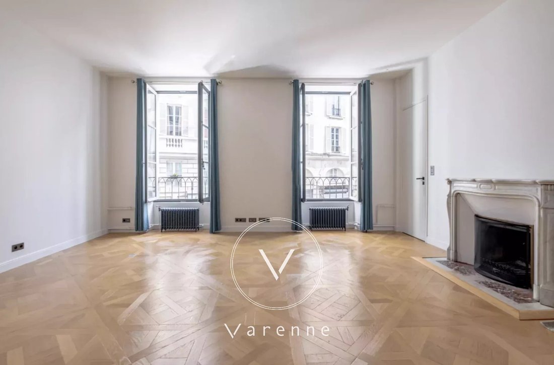 Apartment in Odéon, Paris 6e Arrondissement, Paris 2 - 17685680