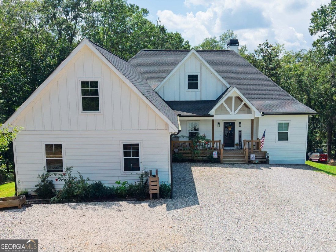 Clarkesville, Georgia, United States 2 - 18878797