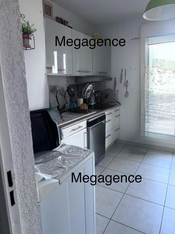 Apartment in Nord Est, Bormes-les-Mimosas, France 2 - 18887119