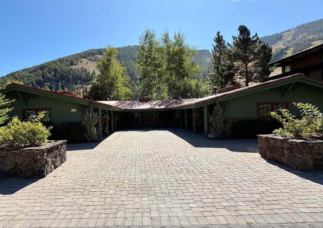 Ketchum, Idaho, United States 1 - 18888245