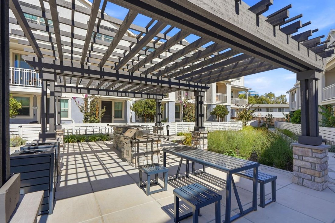 Condo in Hercules, California, United States 2 - 18889276
