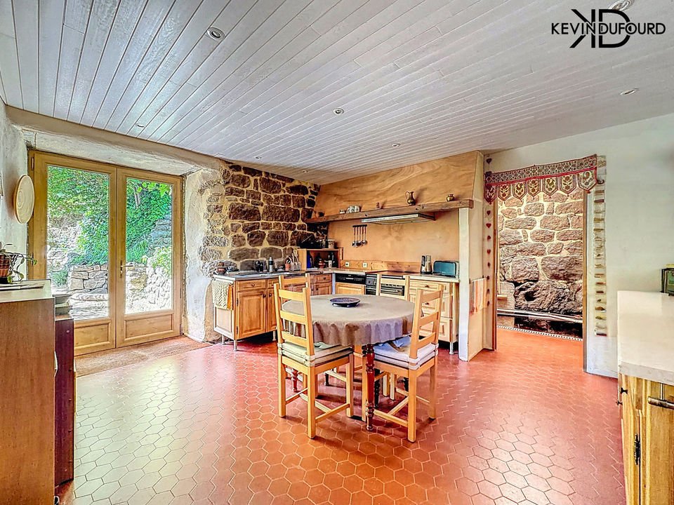 Haus in Thueyts, Auvergne-Rhone-Alpen, Frankreich 2 - 18883870