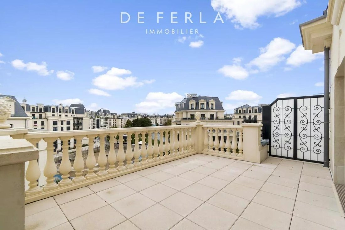 Apartamento en Pergaud, Le Plessis-Robinson, Francia 1 - 18883845