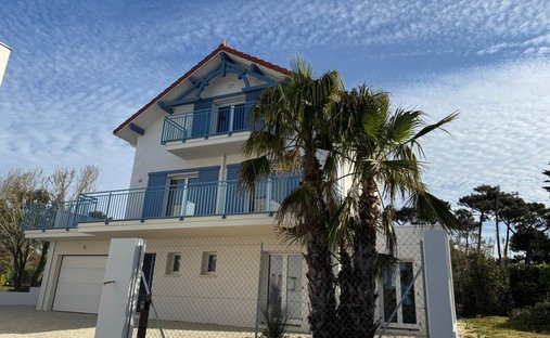 Villa à Saint-Palais-sur-Mer, Nouvelle-Aquitaine, France 1