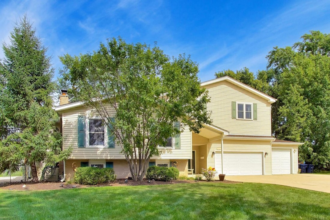 House in Darien, Illinois, United States 2 - 18889633