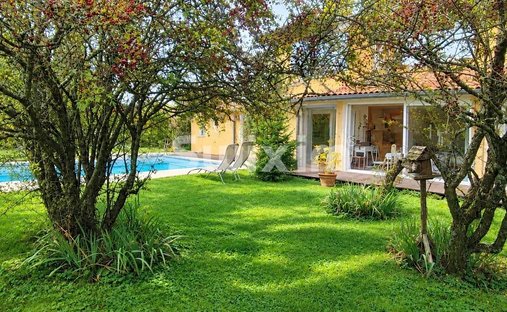 Domaine à Saint-Cyr-sur-le-Rhône, Auvergne-Rhône-Alpes, France 1