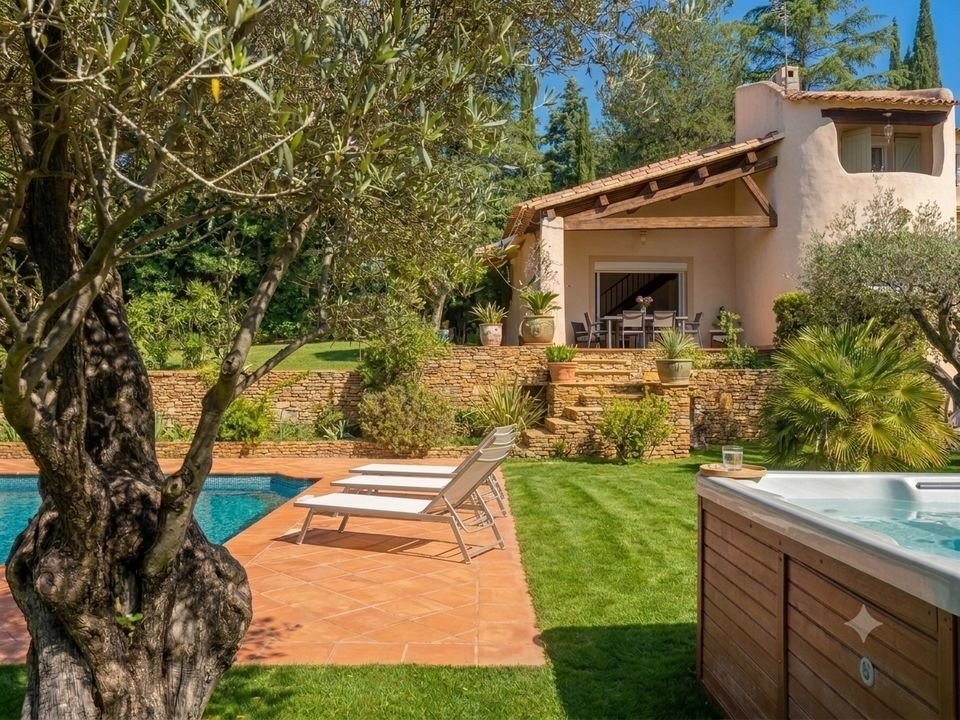 Villa en Centre Ville, Le Beausset, Francia 5 - 18881944