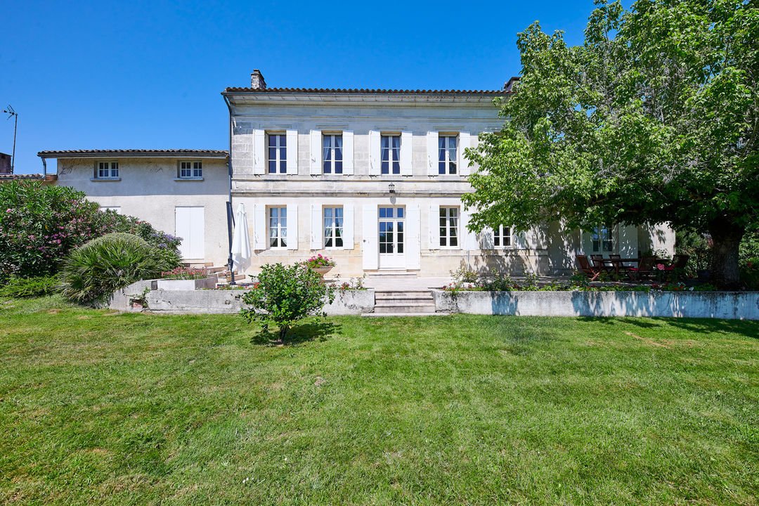 Casa a Saint-Denis-de-Pile, Nuova Aquitania, Francia 1 - 18884567