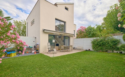 Villa in Percy Schneider, Clamart, France 1