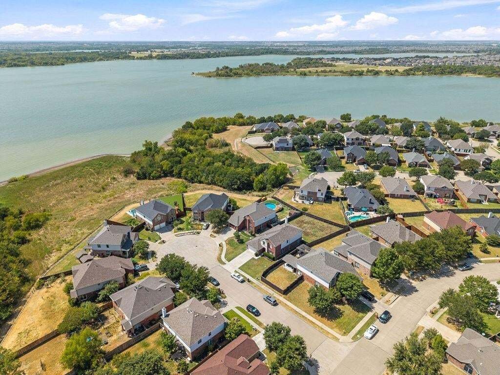Little Elm, Texas, United States 4 - 18879848