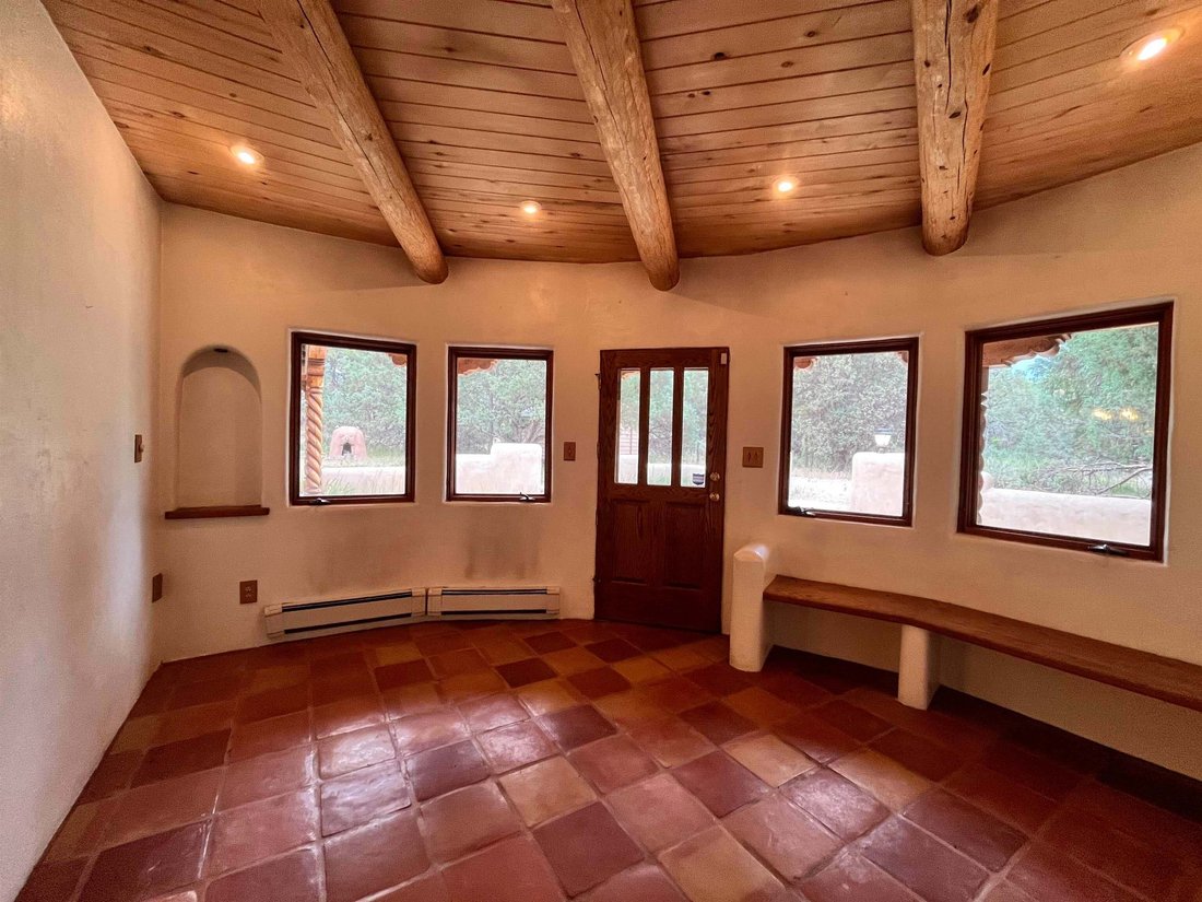 House in Ranchos de Taos, New Mexico, United States 3 - 18888129
