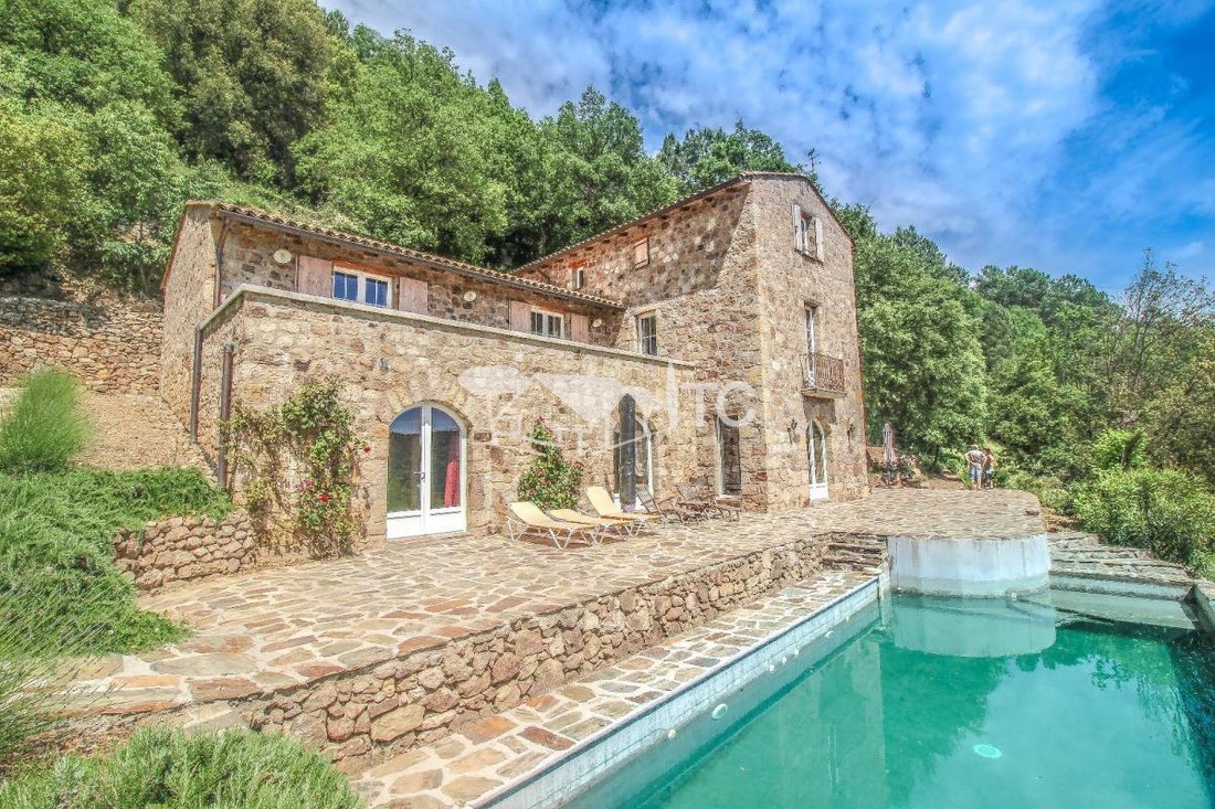 House in Les Vans, Auvergne-Rhône-Alpes, France 1 - 18880889