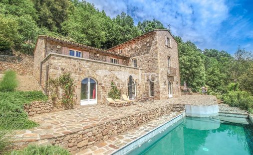 Haus in Les Vans, Auvergne-Rhone-Alpen, Frankreich 1