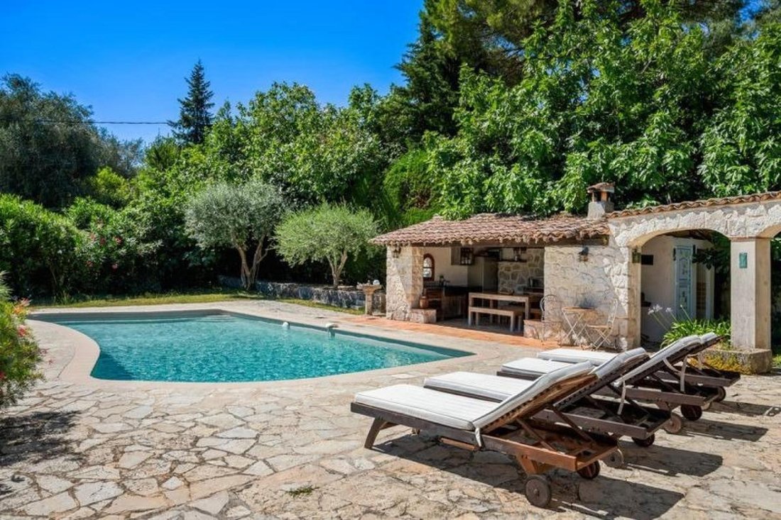 Haus in Saint-Paul-de-Vence, Provence-Alpes-Côte d'Azur, Frankreich 1 - 18884183