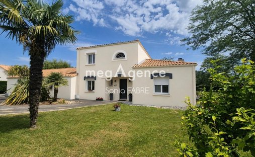 Casa en Le Centre, Bouaye, Francia 1
