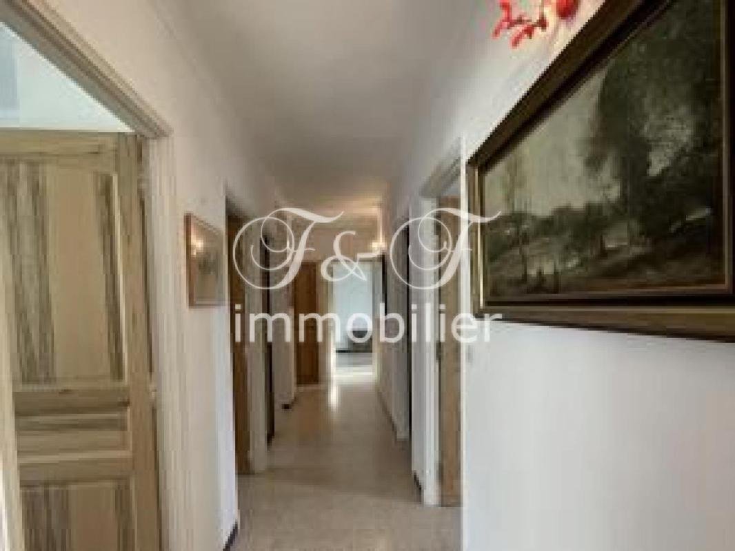 Casa en Murs, Provenza-Alpes-Costa Azul, Francia 2 - 18883453