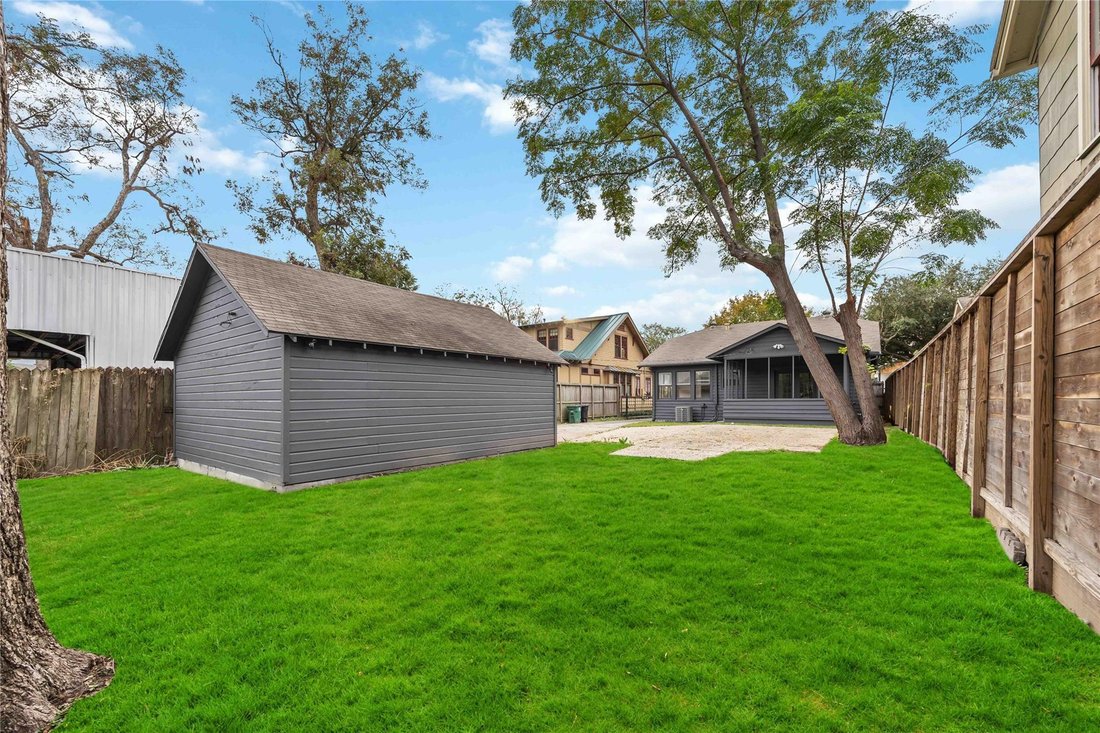 House in Houston, Texas, United States 3 - 18879558