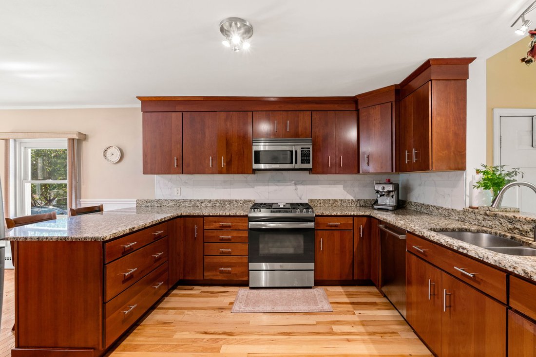 House in Methuen, Massachusetts, United States 4 - 18878751