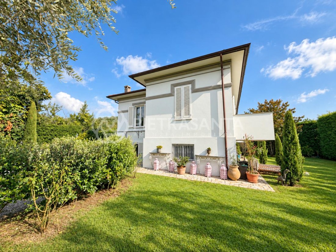 Villa in Pietrasanta, Tuscany, Italy 5 - 18889458