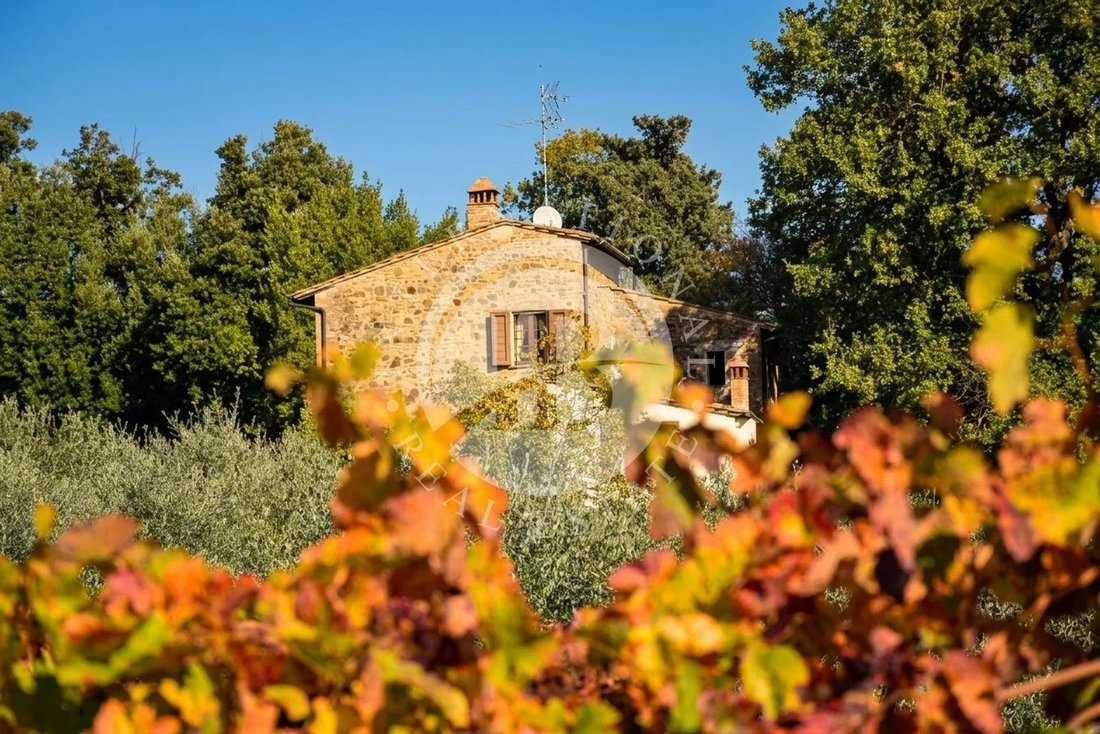 Villa in Gambassi Terme, Tuscany, Italy 2 - 18885281