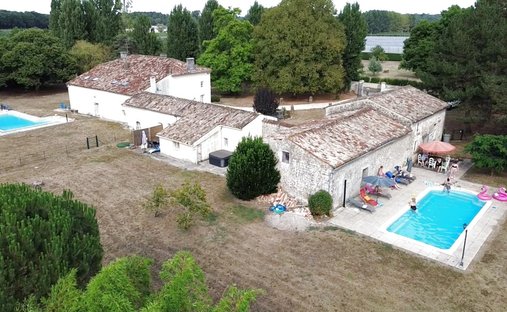 Haus in Saint-Sigismond-de-Clermont, Neu-Aquitanien, Frankreich 1