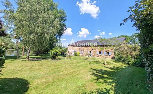 Casa de Campo en Guignen, Bretaña, Francia 1